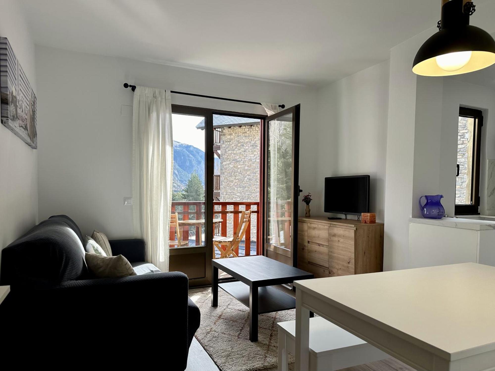Appartement Tebarray ☆ Increibles Vistas, Terraza Y Garaje - Pirineos360 à Sallent de Gállego Extérieur photo